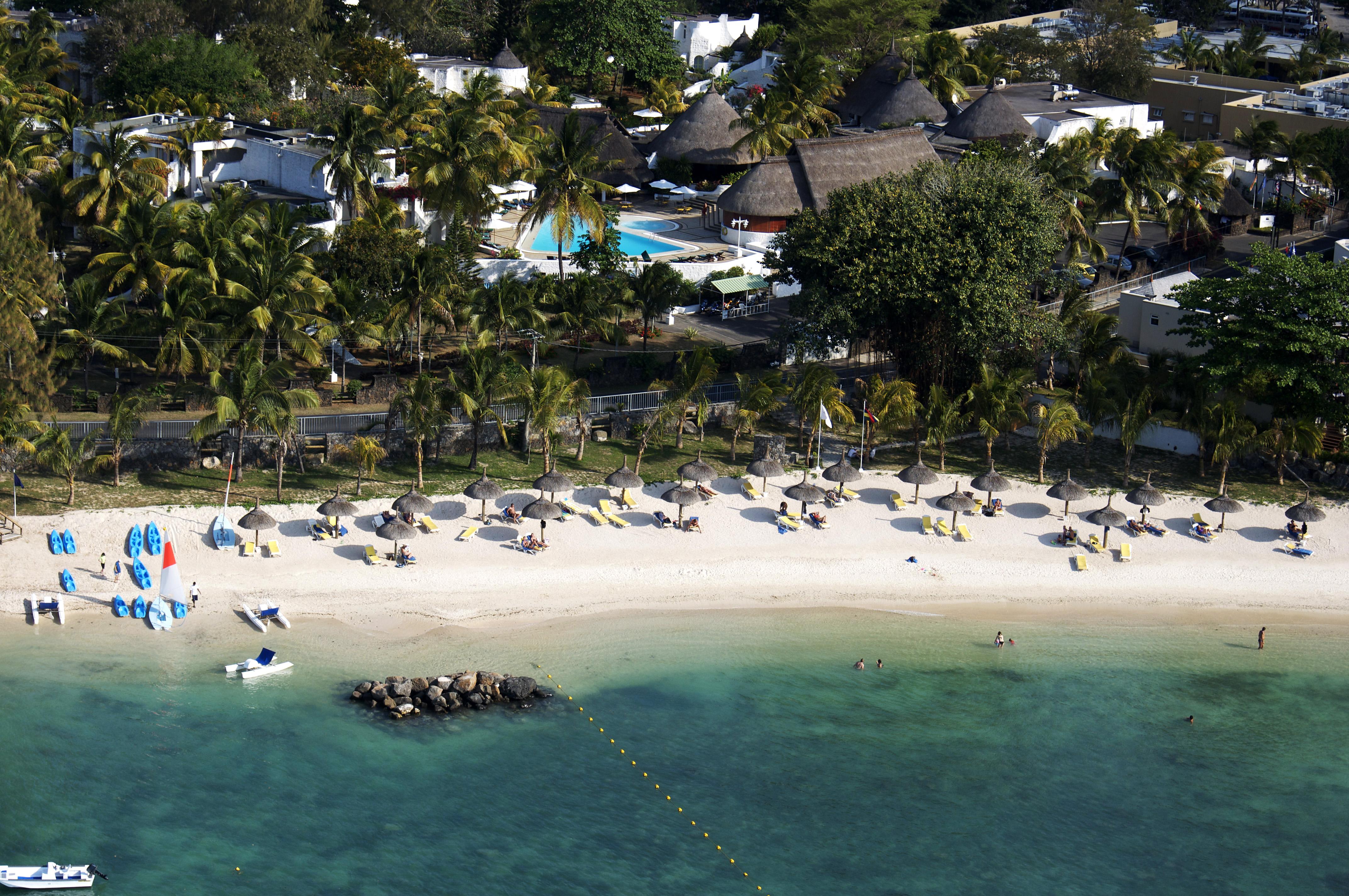 Casuarina Resort And Spa Trou aux Biches Exterior photo